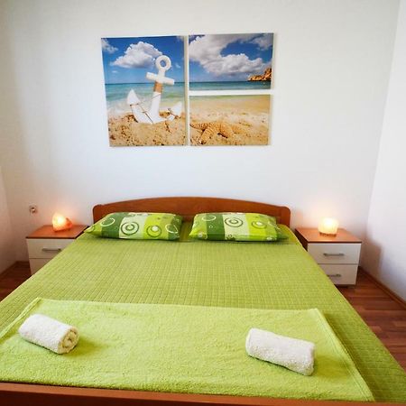 Apartments Barbati Kustići Екстериор снимка