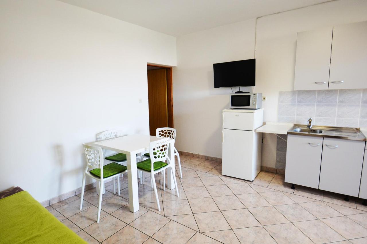 Apartments Barbati Kustići Екстериор снимка