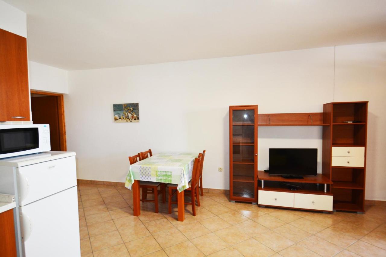 Apartments Barbati Kustići Екстериор снимка
