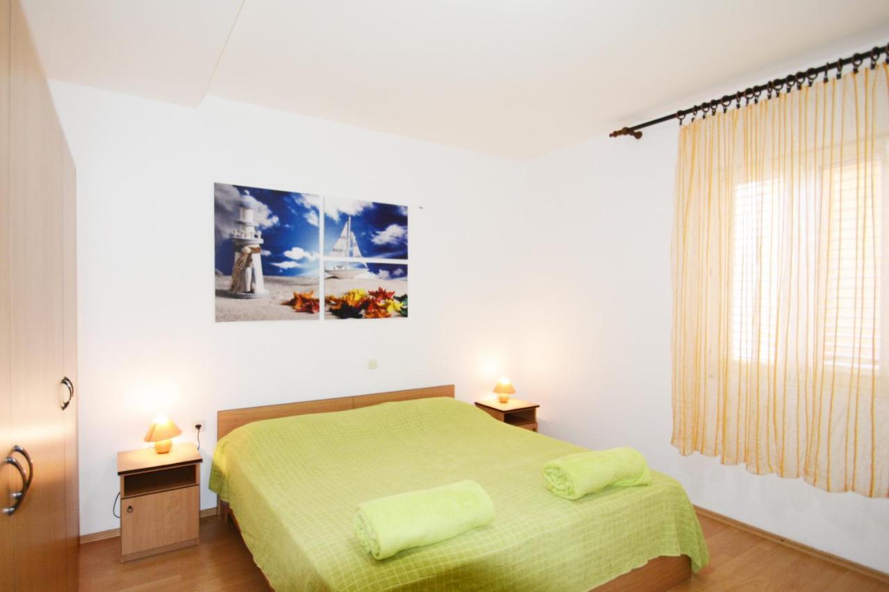 Apartments Barbati Kustići Екстериор снимка