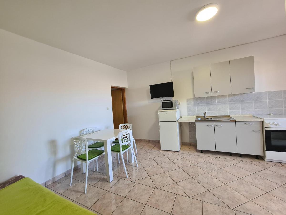 Apartments Barbati Kustići Екстериор снимка
