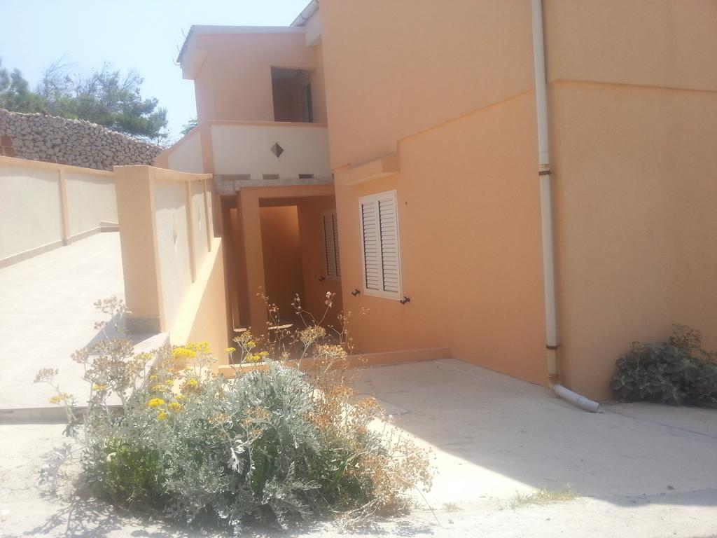 Apartments Barbati Kustići Екстериор снимка
