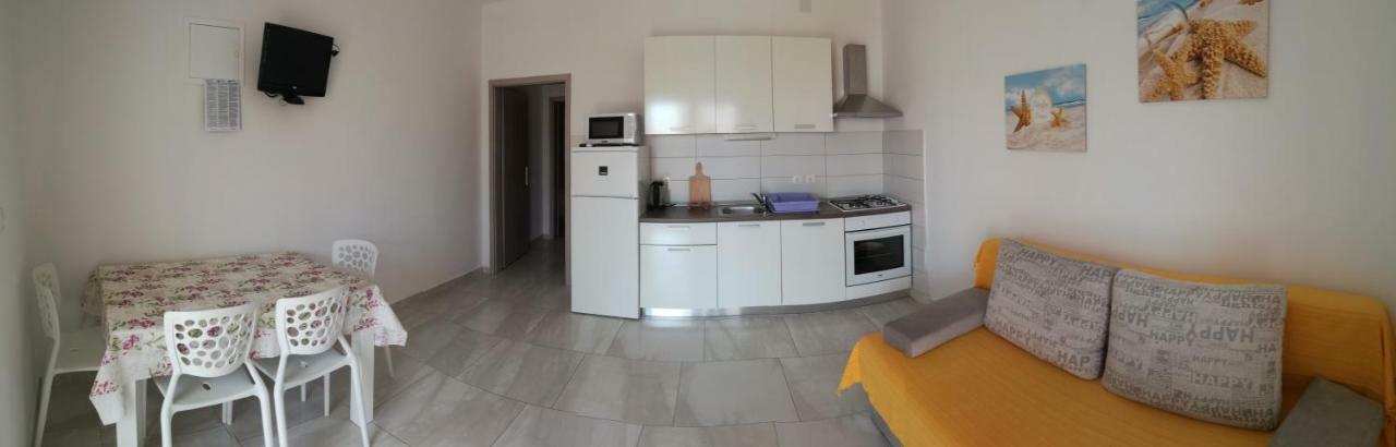 Apartments Barbati Kustići Екстериор снимка