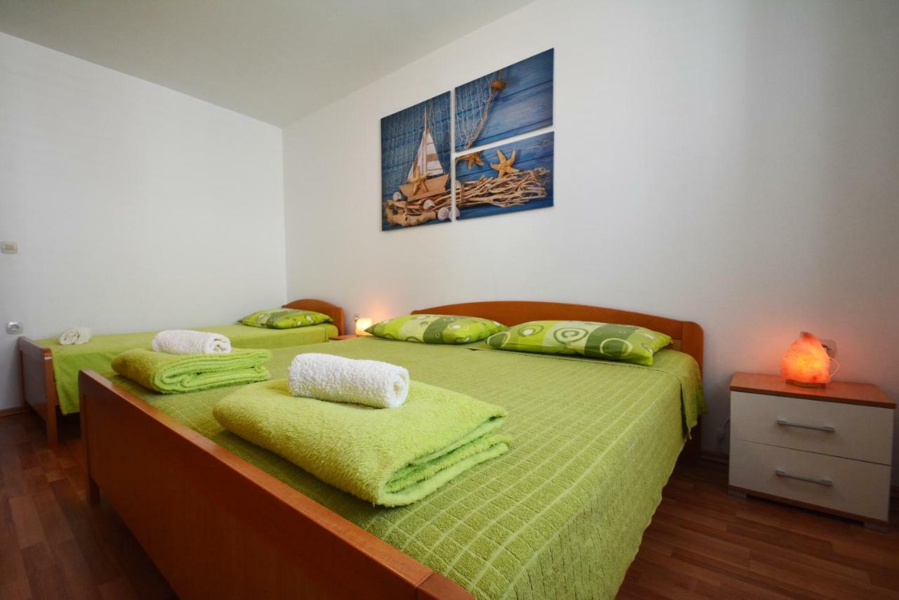 Apartments Barbati Kustići Екстериор снимка