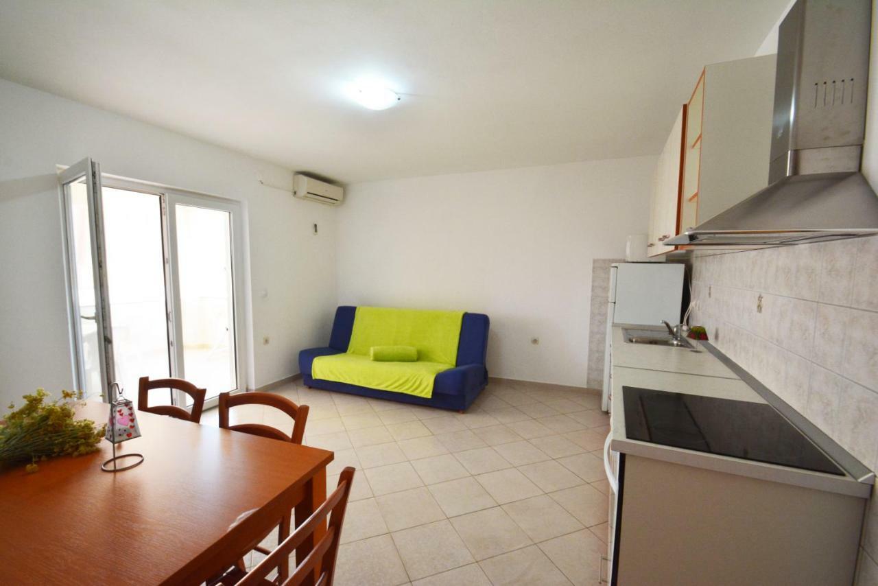 Apartments Barbati Kustići Екстериор снимка