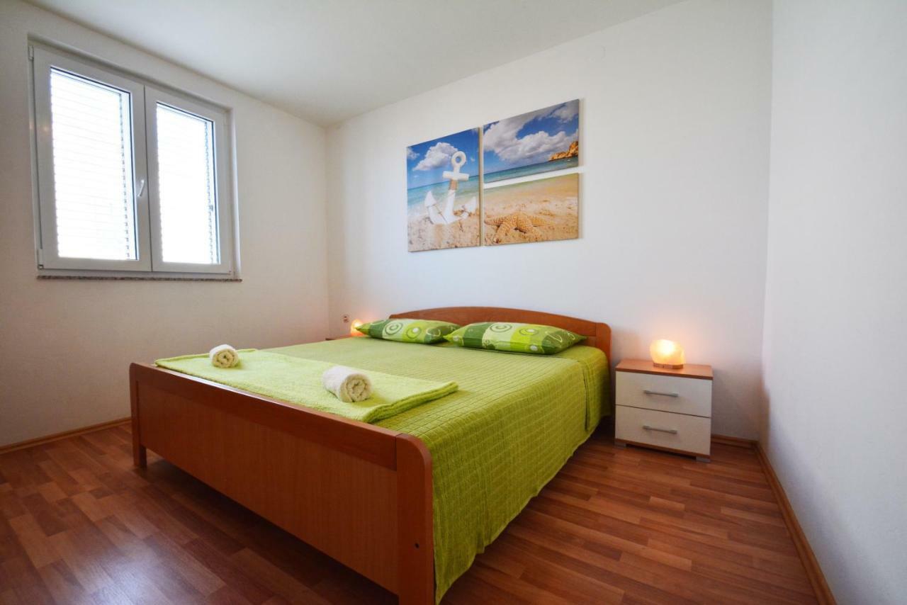 Apartments Barbati Kustići Екстериор снимка