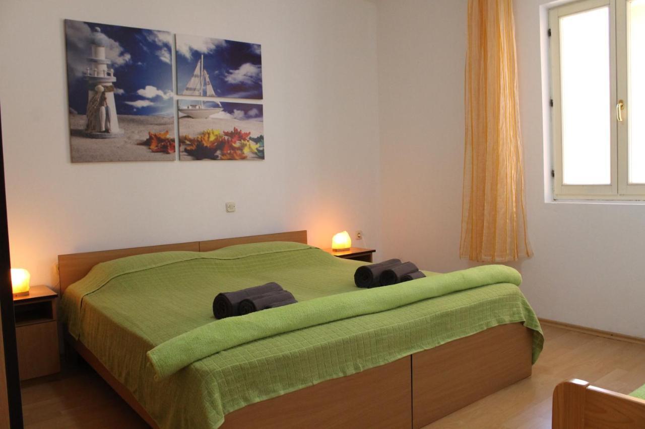 Apartments Barbati Kustići Екстериор снимка